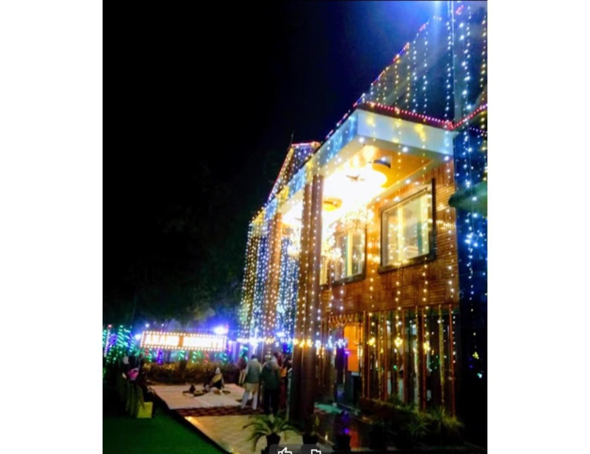 Anand Resort, Chitrakoot Sitapur Muafi Exterior photo